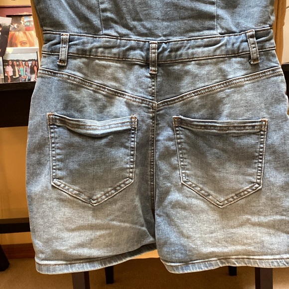 Altar’d State Skylar Denim Romper - Picture 11 of 16